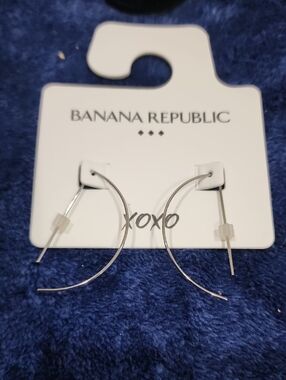 Banana Republic Silver Curved Threader Hoop Earrings